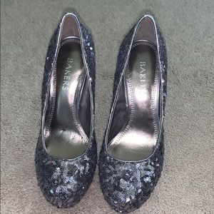 These are super cute sparkly grayish heels!